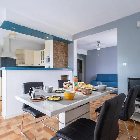 Holiday home Delicate 1 Bedroom Close To The Beaches - Dodo Et Tartine